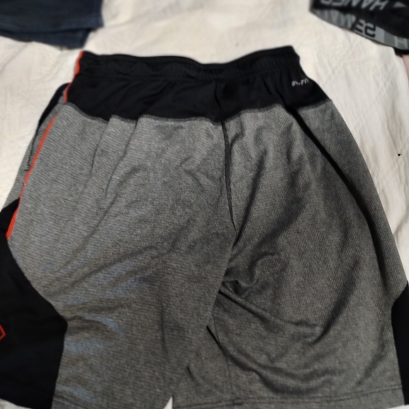 OSU basketball shorts size 36 - Picture 3 of 3